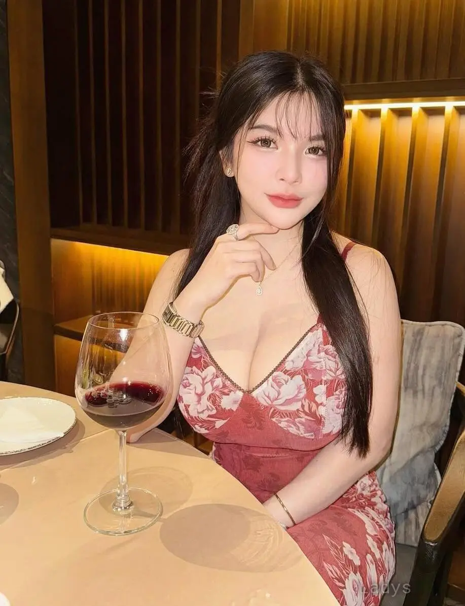 Amora, 23 years beautiful nude Jakarta escorts girl, height 155 sm, Weight  kg