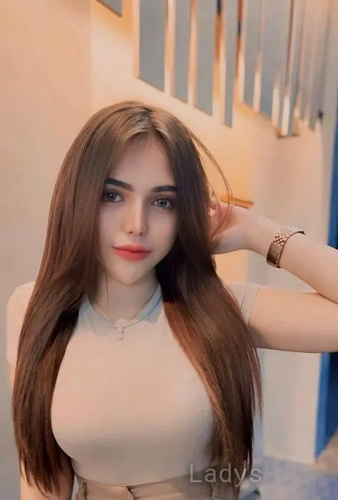 Aulia, 24 years beautiful nude Jakarta escorts girl, height 168 sm, Weight 52 kg