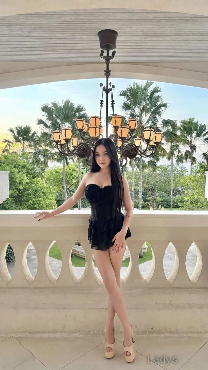 Dhea, 20 years beautiful nude Jakarta escorts girl, height 166 sm, Weight  kg