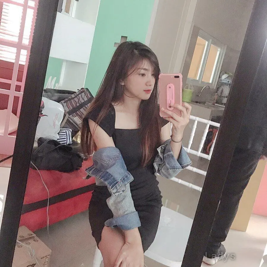 Faniya, 23 years beautiful nude Jakarta escorts girl, height 168 sm, Weight kg