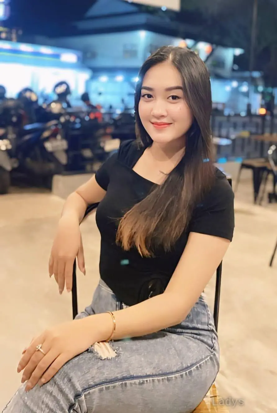 Marissa, 23 years beautiful nude Jakarta escorts girl, height 160 sm, Weight  kg