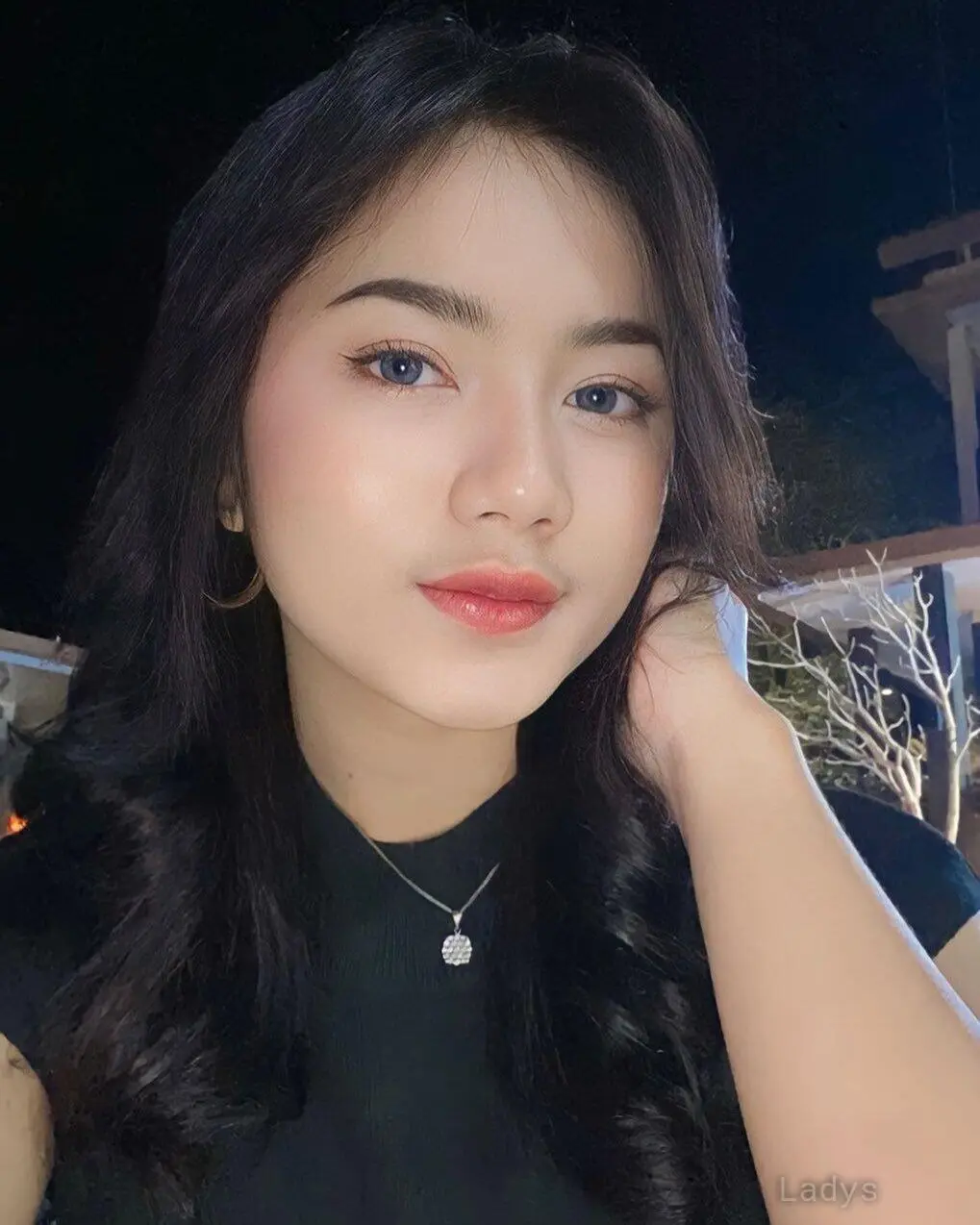 Mega, 22 years beautiful nude Jakarta escorts girl, height 160 sm, Weight kg