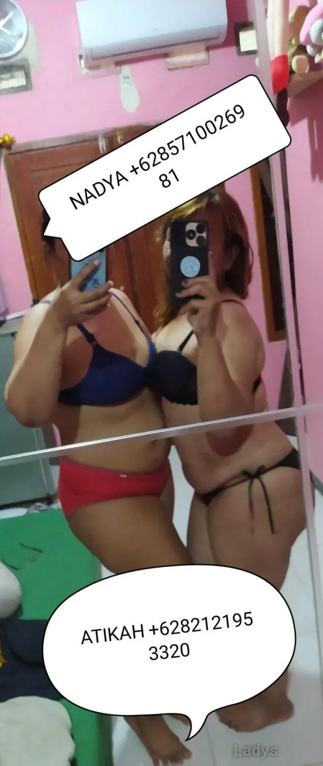 Nadya, 45 years beautiful nude Jakarta escorts girl, height 165 sm, Weight  kg