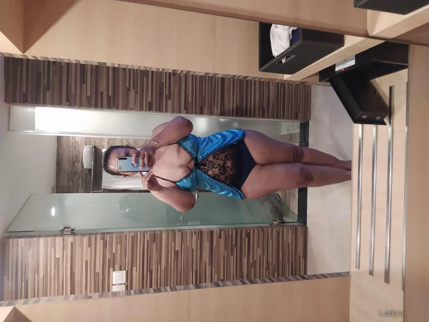 Nadya, 45 years beautiful nude Jakarta escorts girl, height 165 sm, Weight  kg