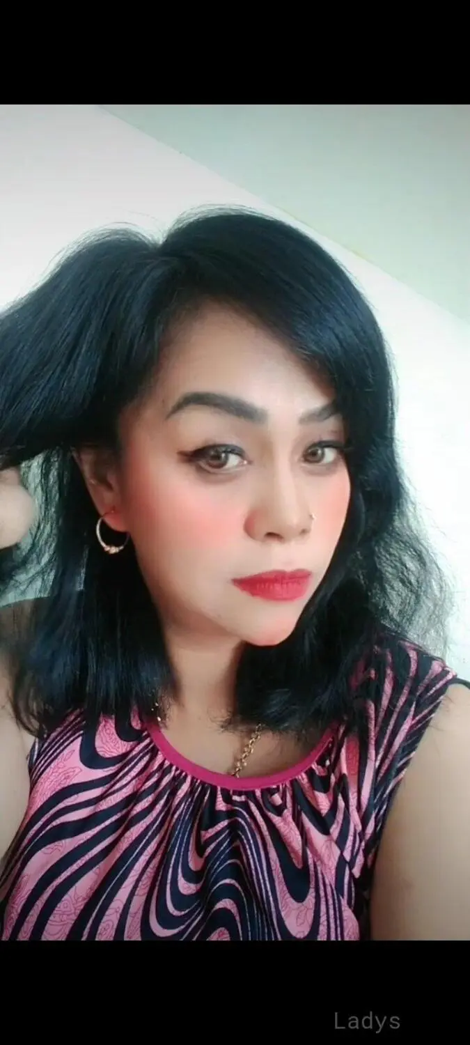 Risma, 46 years beautiful nude Jakarta escorts girl, height 160 sm, Weight kg