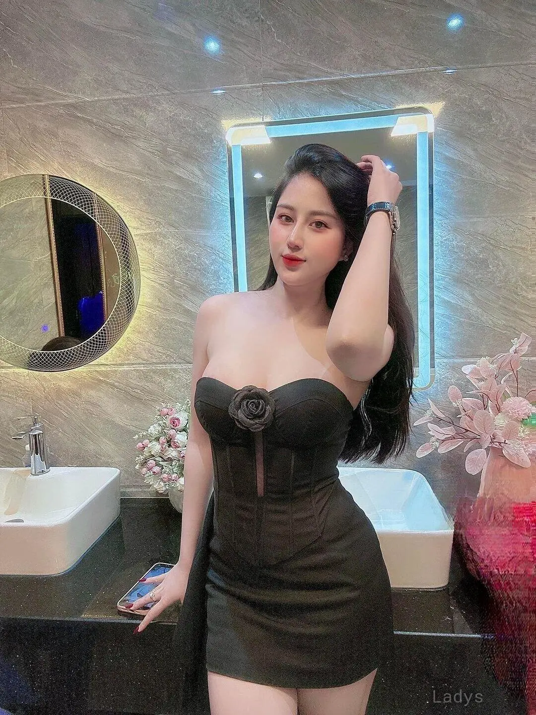 Tika, 24 years beautiful nude Jakarta escorts girl, height 165 sm, Weight  kg