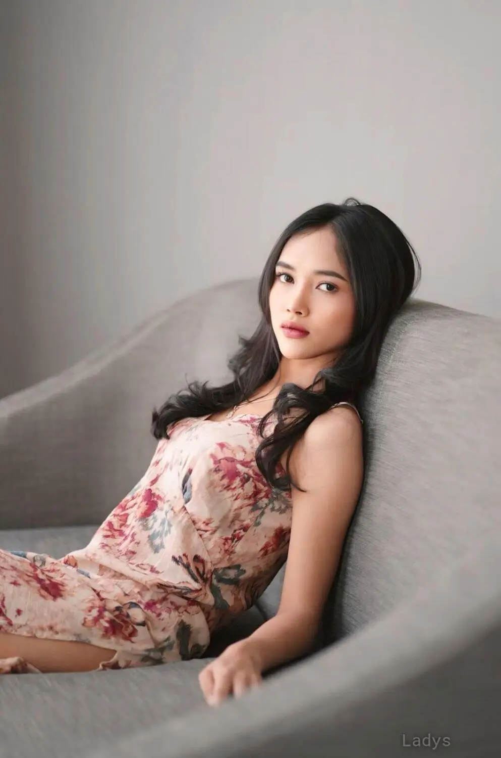Twyla, 23 years beautiful nude Jakarta escorts girl, height 162 sm, Weight kg
