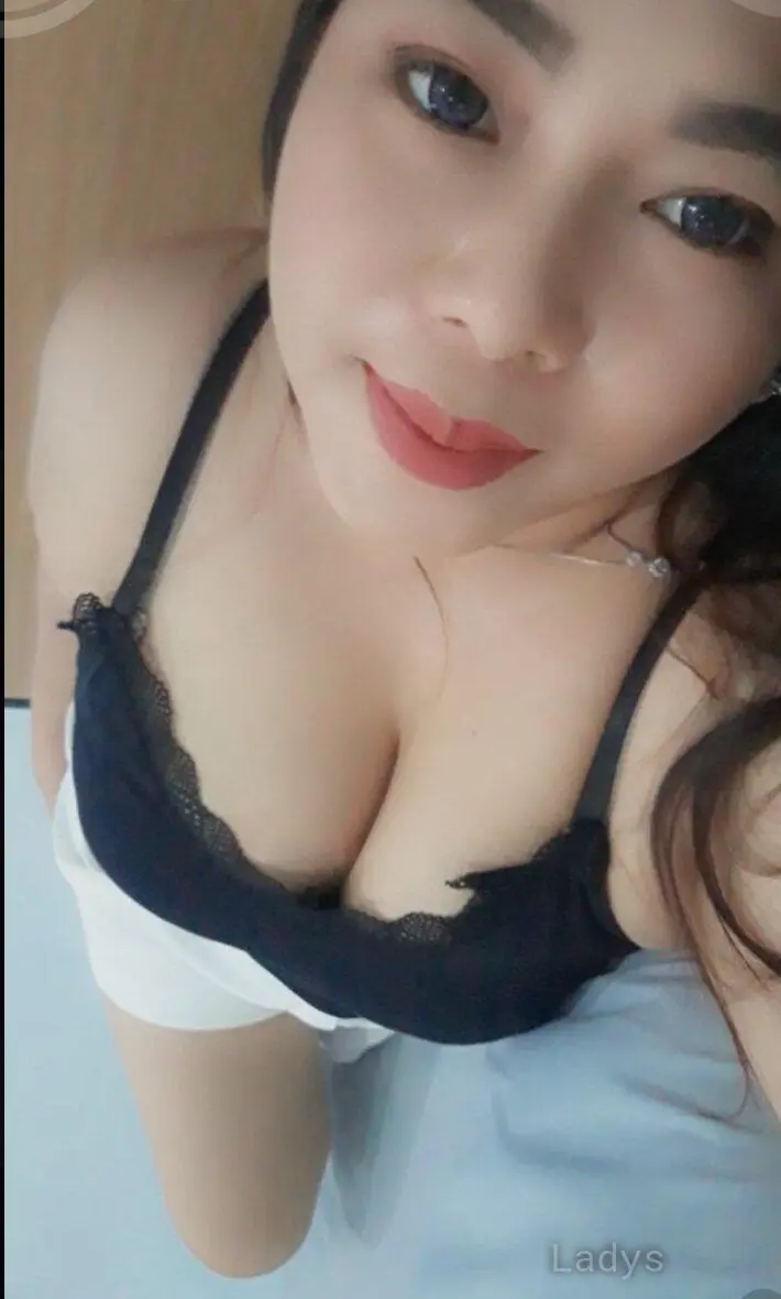 Evelyn, 29 years sexy toples Jakarta scorts girl, height 162 sm, Weight  kg