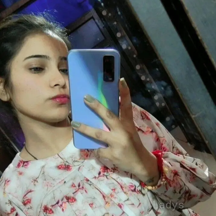 Geeta, 25 years old Jalandhar escort girl with big tits, height 154 sm, Weight  kg