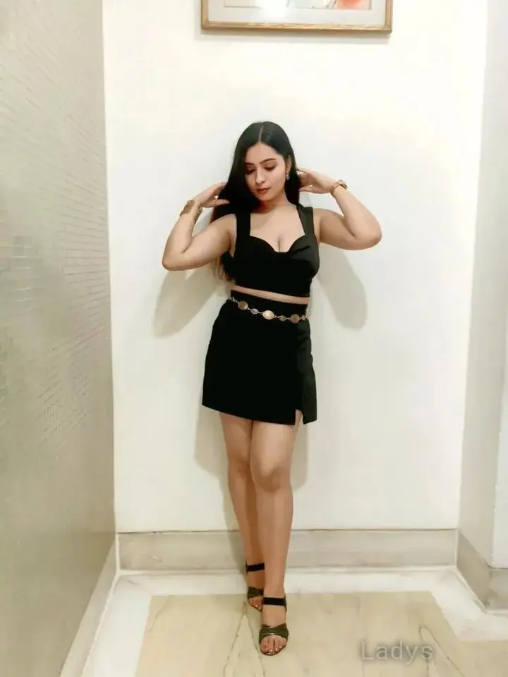 Priya, 21 years beautiful nude Jamnagar escorts girl, height 154 sm, Weight kg