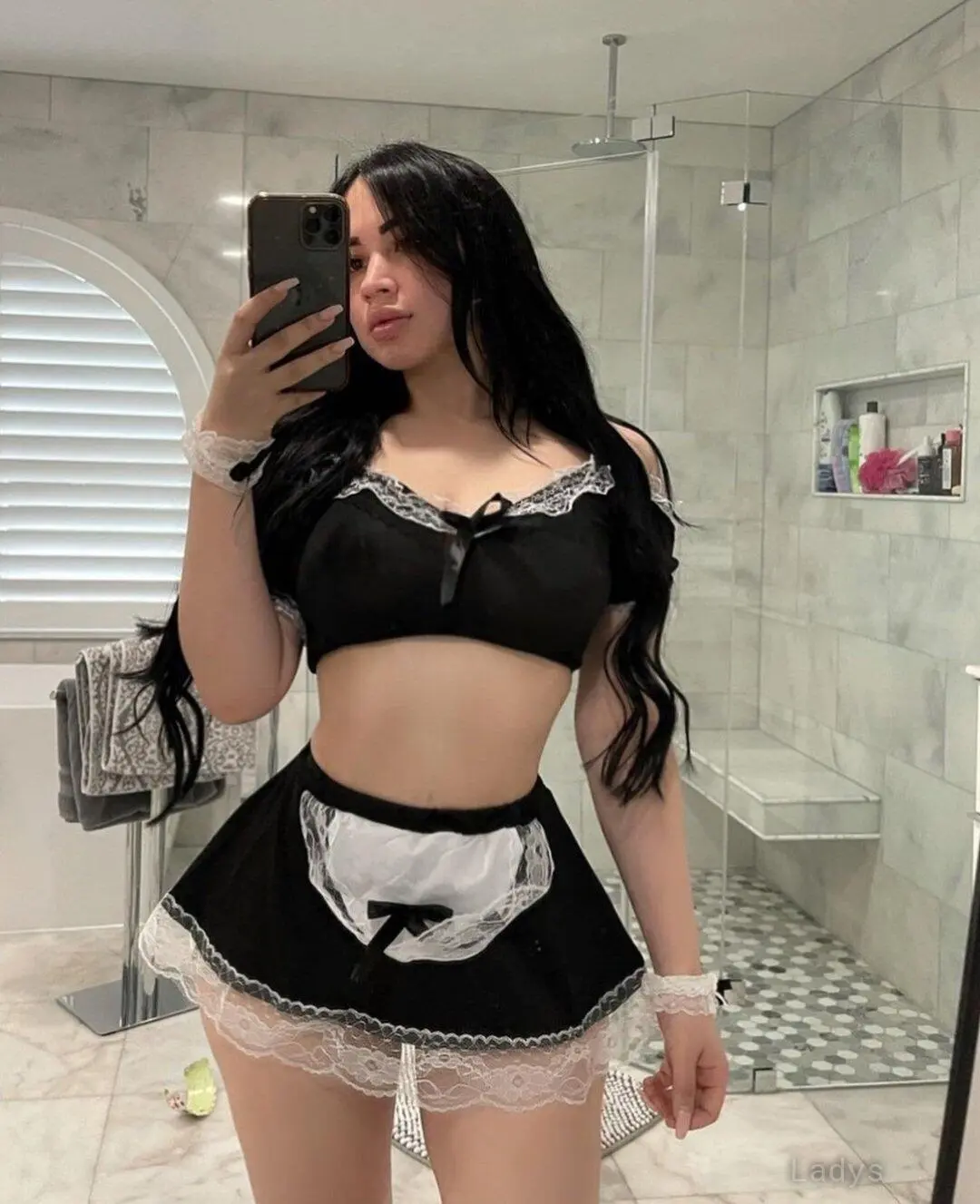 Jennifer, years old Jeddah escort girl with big tits, height sm, Weight kg