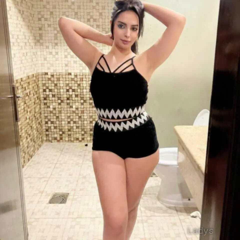 Yenla, years old Jeddah escort girl with big tits, height sm, Weight kg