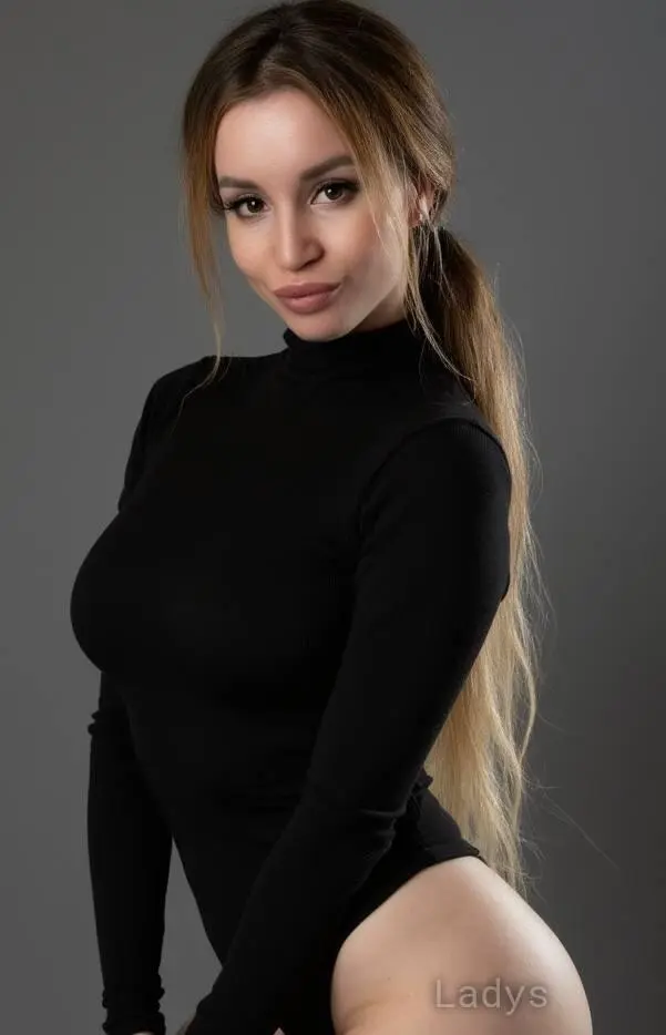 Mariya, 25 years beautiful nude Jeddah escorts girl, height 166 sm, Weight  kg