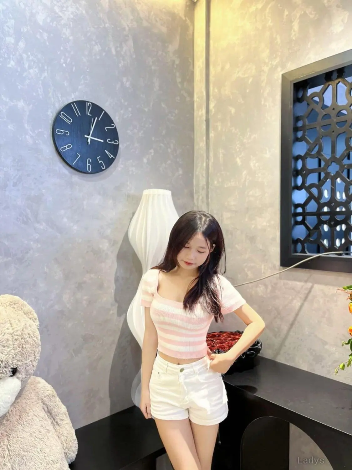 Mila, 22 years beautiful nude Jeddah escorts girl, height 168 sm, Weight kg