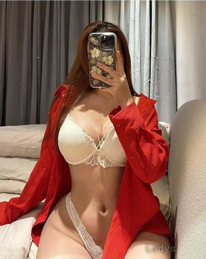 Sofia, 22 years beautiful nude Jeddah escorts girl, height 165 sm, Weight  kg