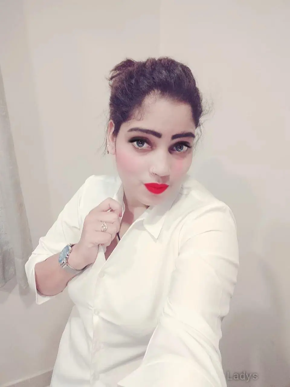 Madelyn, 23 years beautiful nude Jhansi escorts girl, height 162 sm, Weight kg