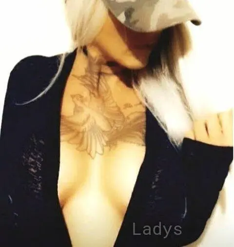 Brooke, 37 years beautiful nude Johannesburg escorts girl, height 169 sm, Weight kg