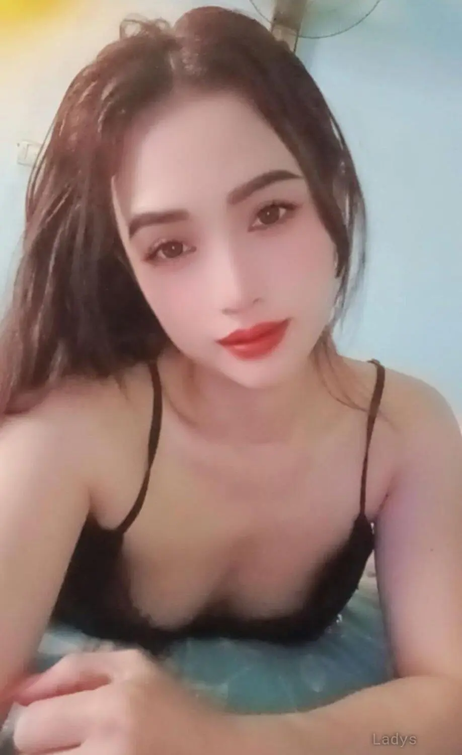 Xiao, 30 years beautiful nude Johannesburg escorts girl, height 162 sm, Weight  kg