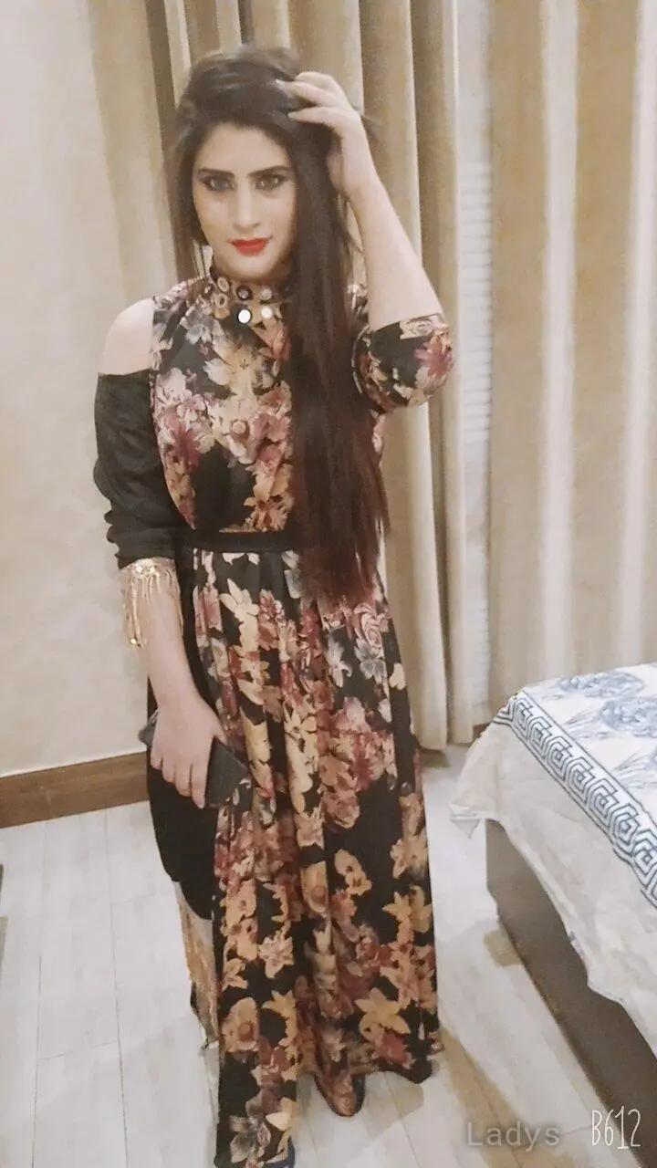 Akshu, 21 years old Johor Bahru escort girl with big tits, height 168 sm, Weight  kg