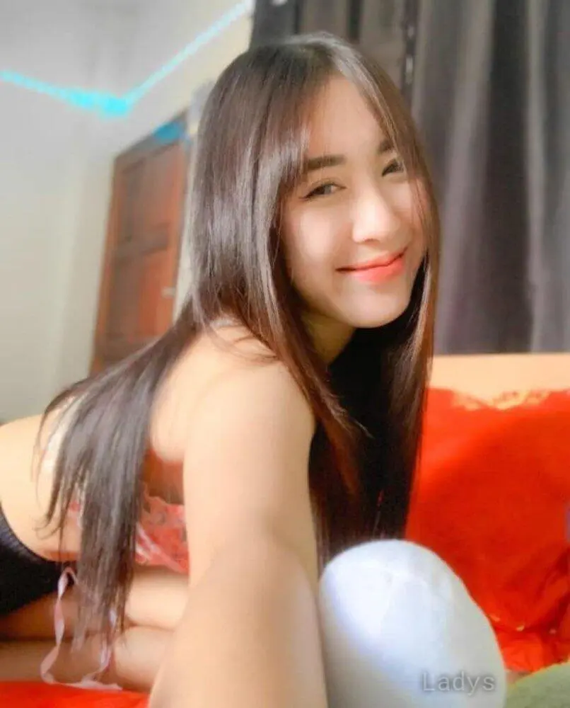 Viro, 20 years beautiful nude Johor Bahru escorts girl, height 156 sm, Weight  kg