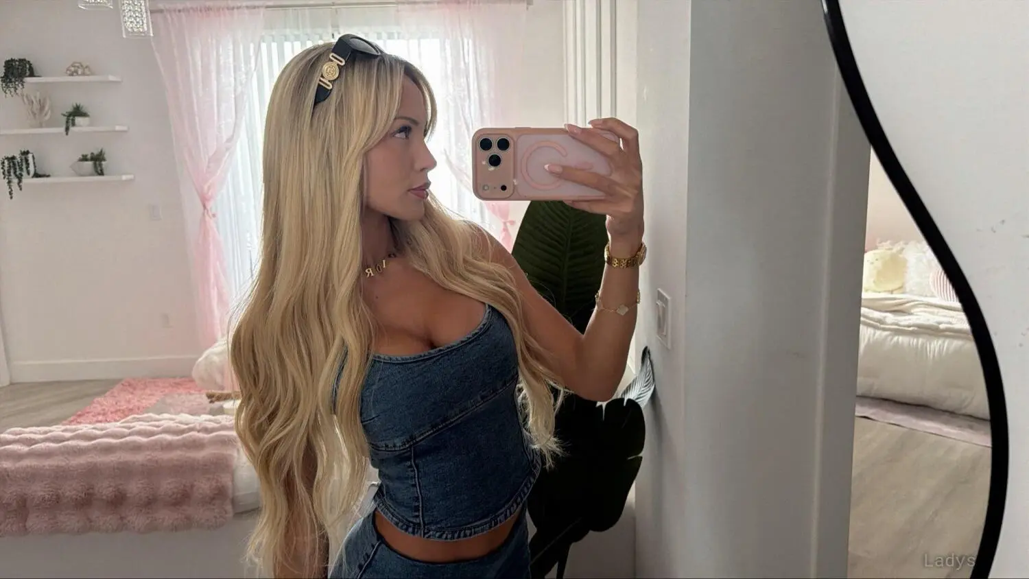 Daniella Jurmala, 26 years old Jūrmala escort girl with big tits, height 178 sm, Weight 68 kg