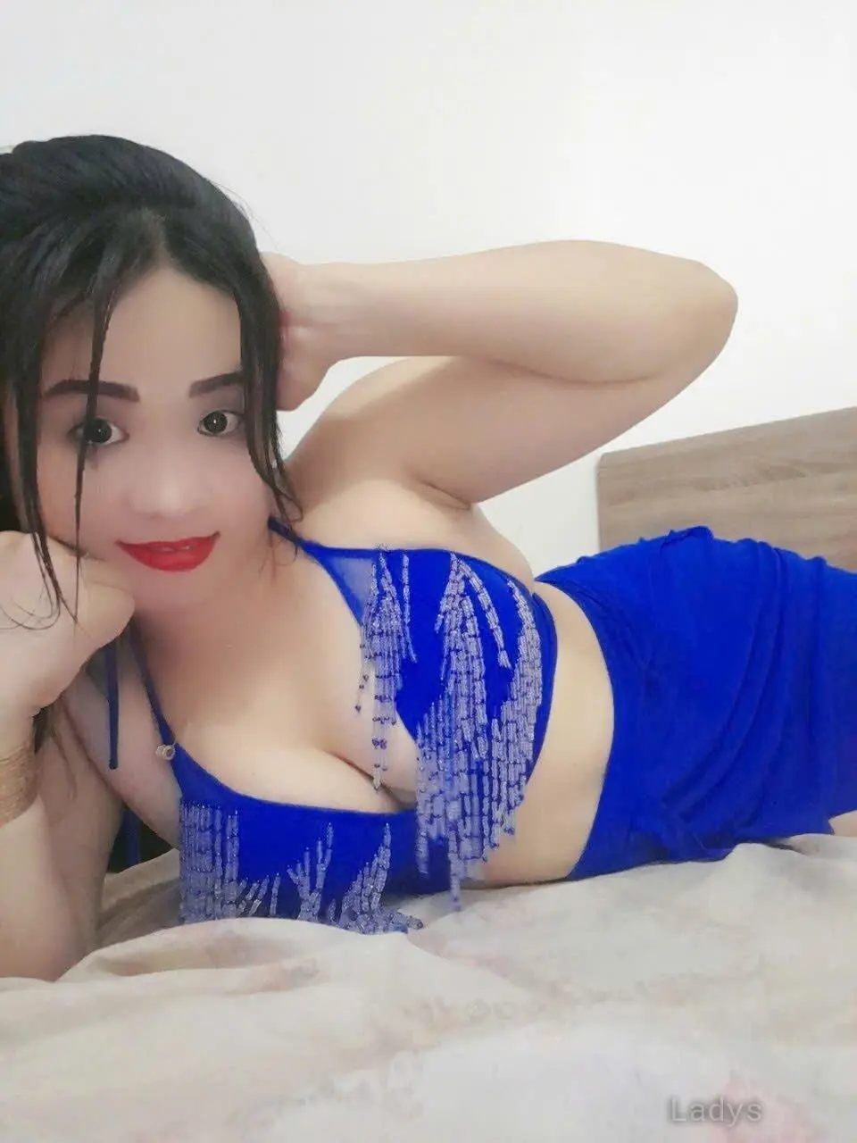 Dewi, 27 years old Juffair escort girl with big tits, height 165 sm, Weight kg