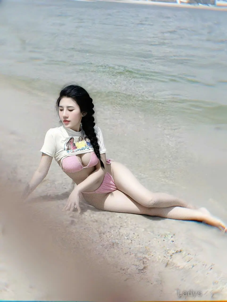 Ivy, 20 years old Juffair escort girl with big tits, height 165 sm, Weight kg