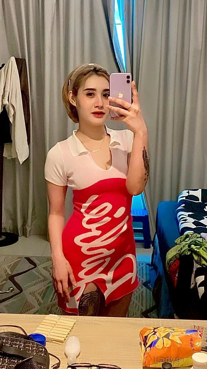 Laila, 23 years old Juffair escort girl with big tits, height 160 sm, Weight  kg
