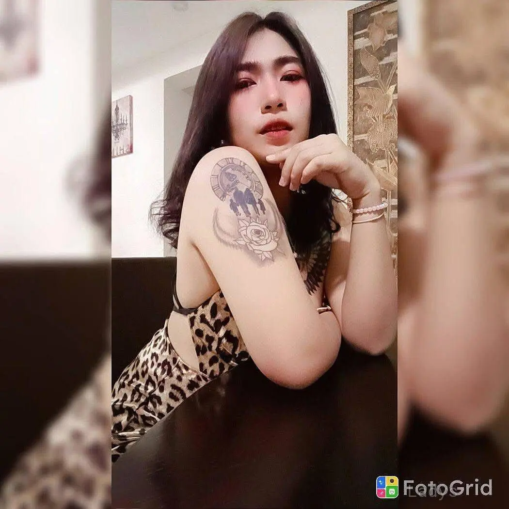 See See, years old Juffair escort girl with big tits, height sm, Weight kg