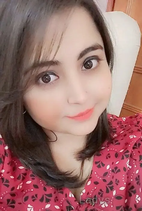Aditi, 25 years beautiful nude Juffair escorts girl, height 157 sm, Weight 65 kg