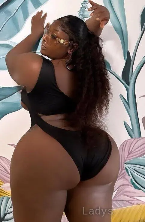 Lolita, 28 years beautiful nude Juffair escorts girl, height 173 sm, Weight kg