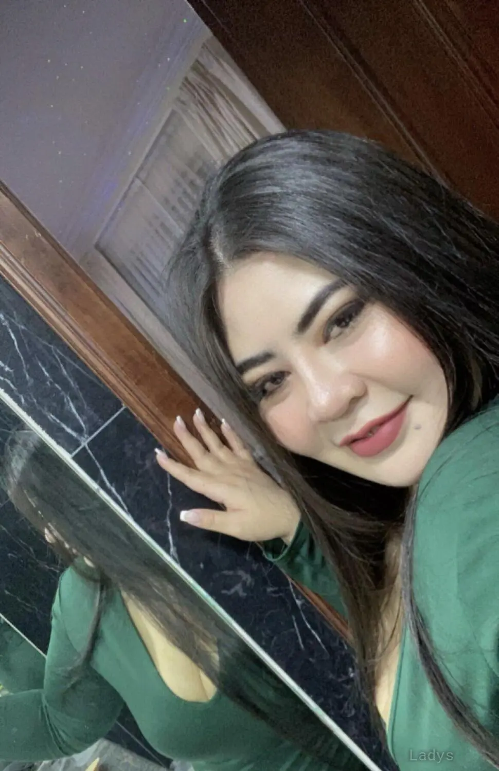 Maryam, 25 years beautiful nude Juffair escorts girl, height 165 sm, Weight  kg