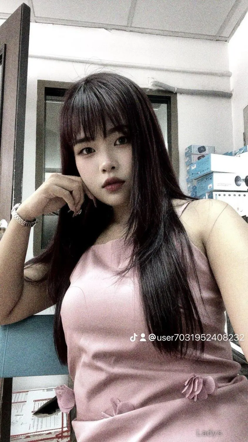 Mey, 25 years beautiful nude Juffair escorts girl, height 160 sm, Weight kg