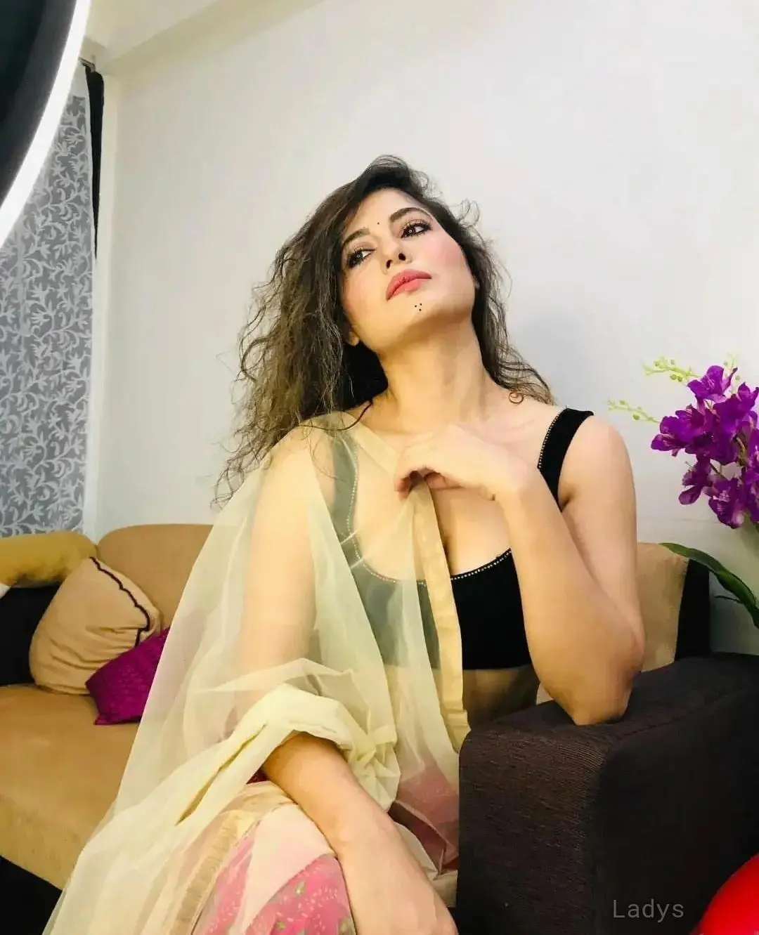 Sonu, 22 years beautiful nude Kalyan Dombivli escorts girl, height 154 sm, Weight  kg