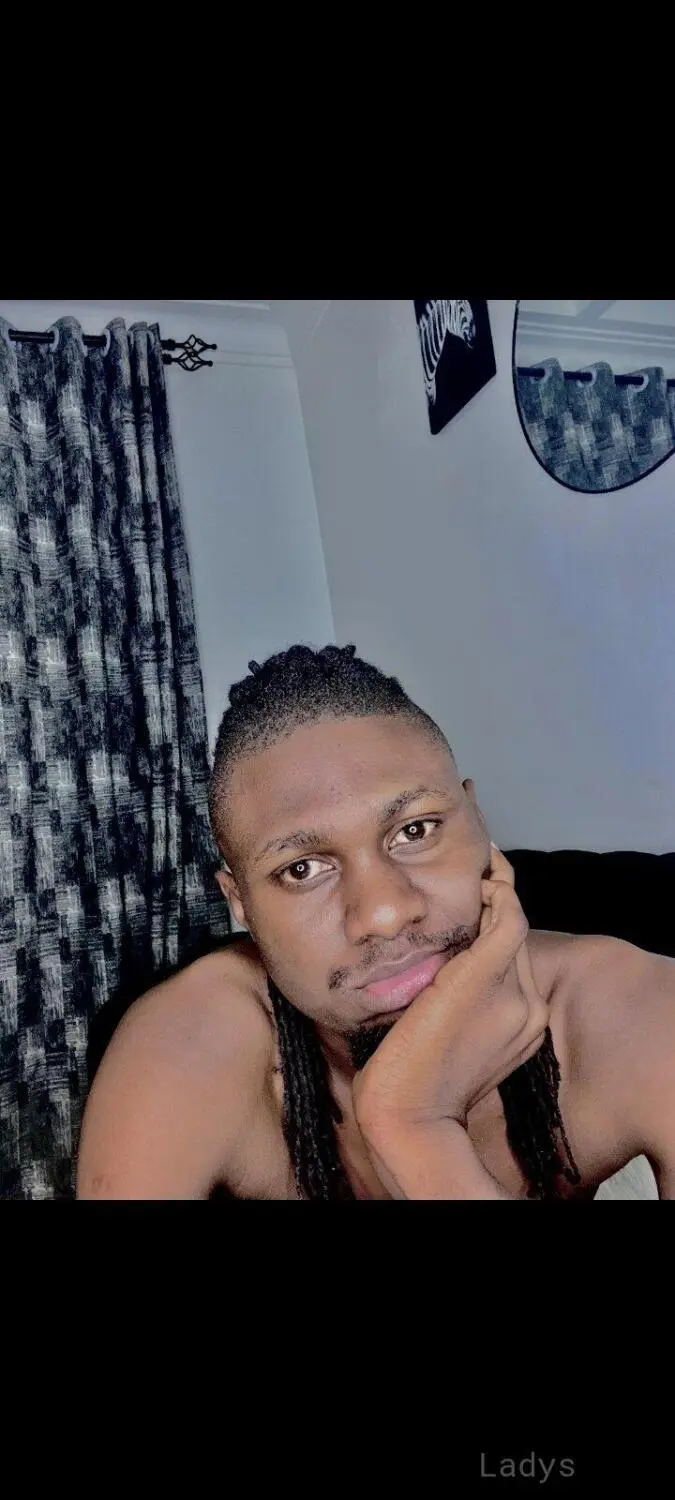 Welo, 28 years old Kampala escort girl with big tits, height 122 sm, Weight  kg