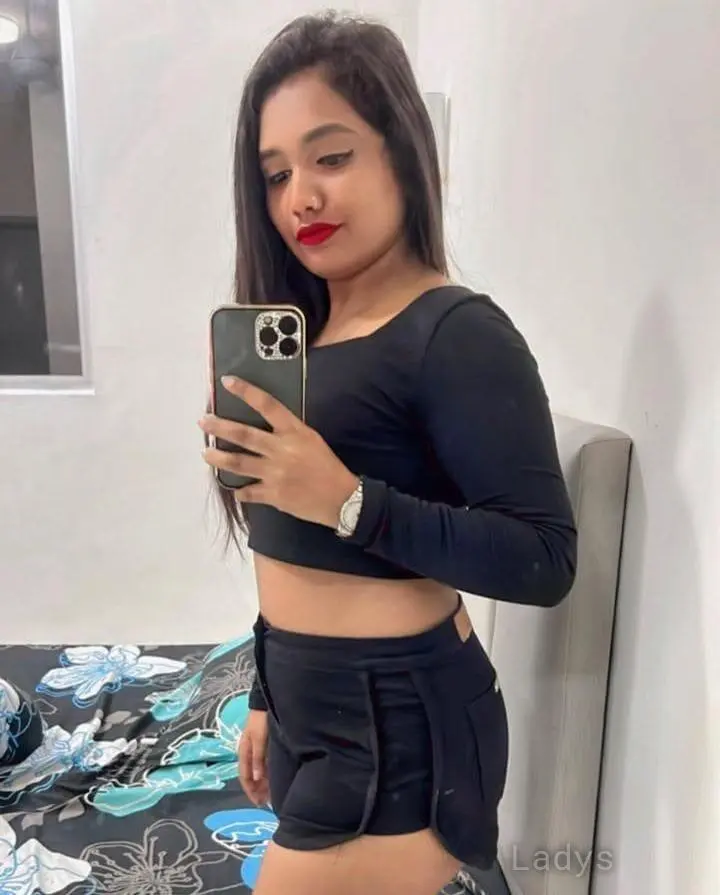 Elliana, 21 years beautiful nude Kannur escorts girl, height 154 sm, Weight kg