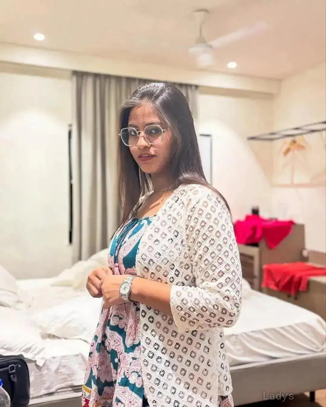 Lora, 23 years beautiful nude Kannur escorts girl, height 154 sm, Weight kg