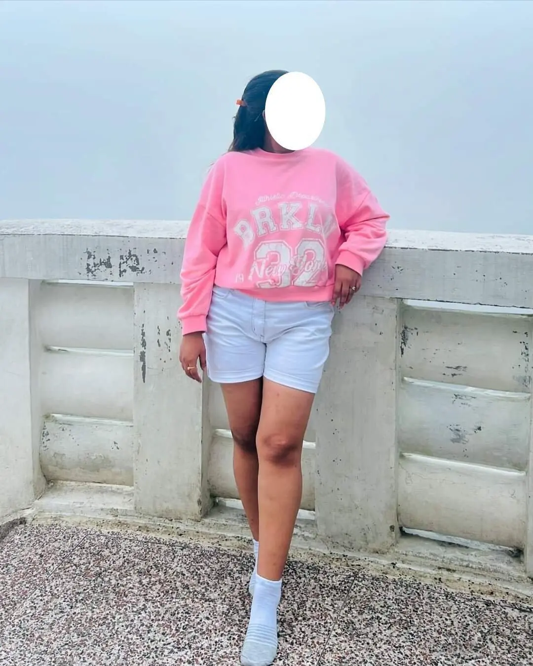 Fauzia,  years old Kanpur escort girl with big tits, height  sm, Weight  kg