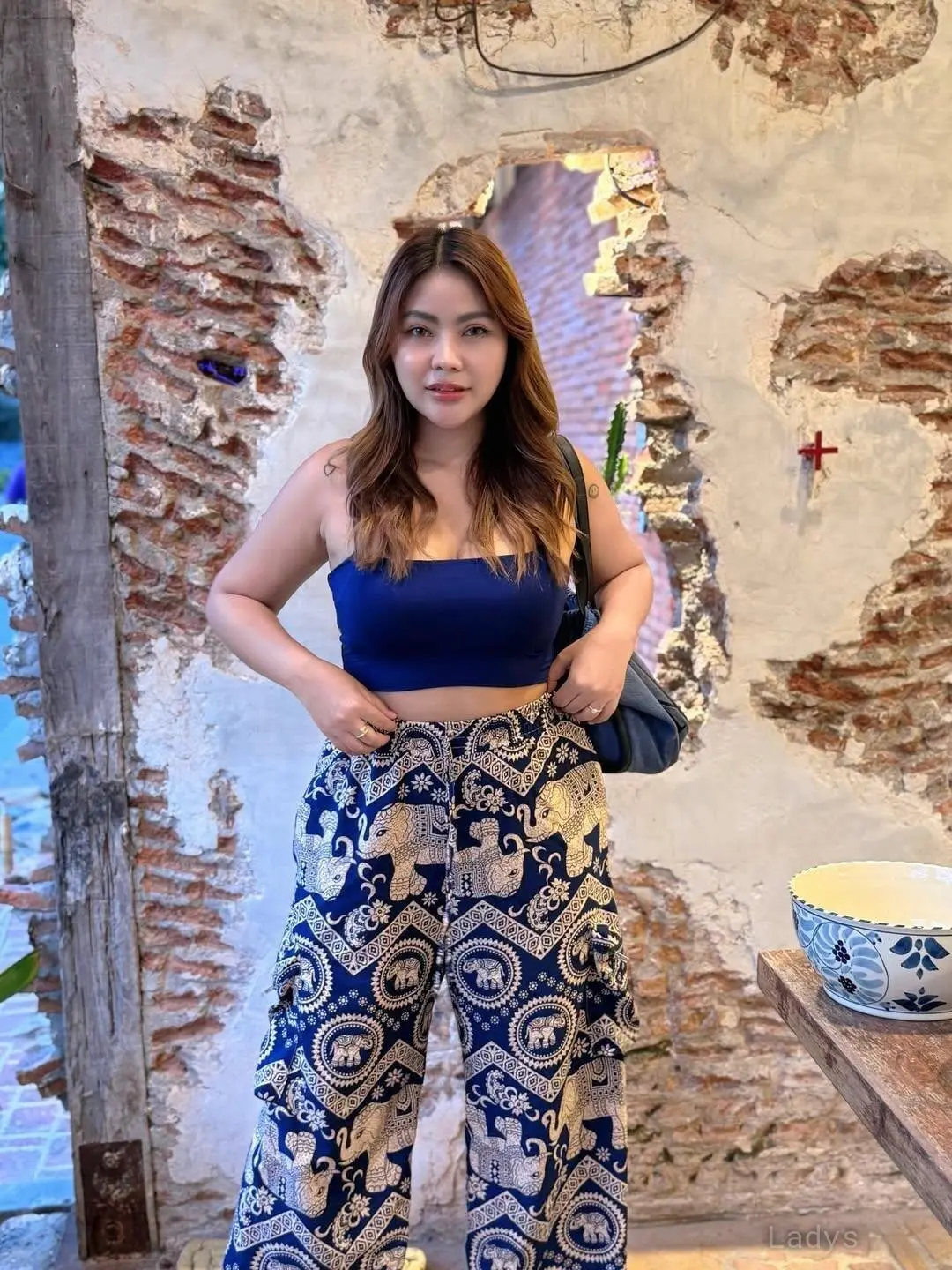 Nancy, 23 years old Kanpur escort girl with big tits, height 153 sm, Weight  kg