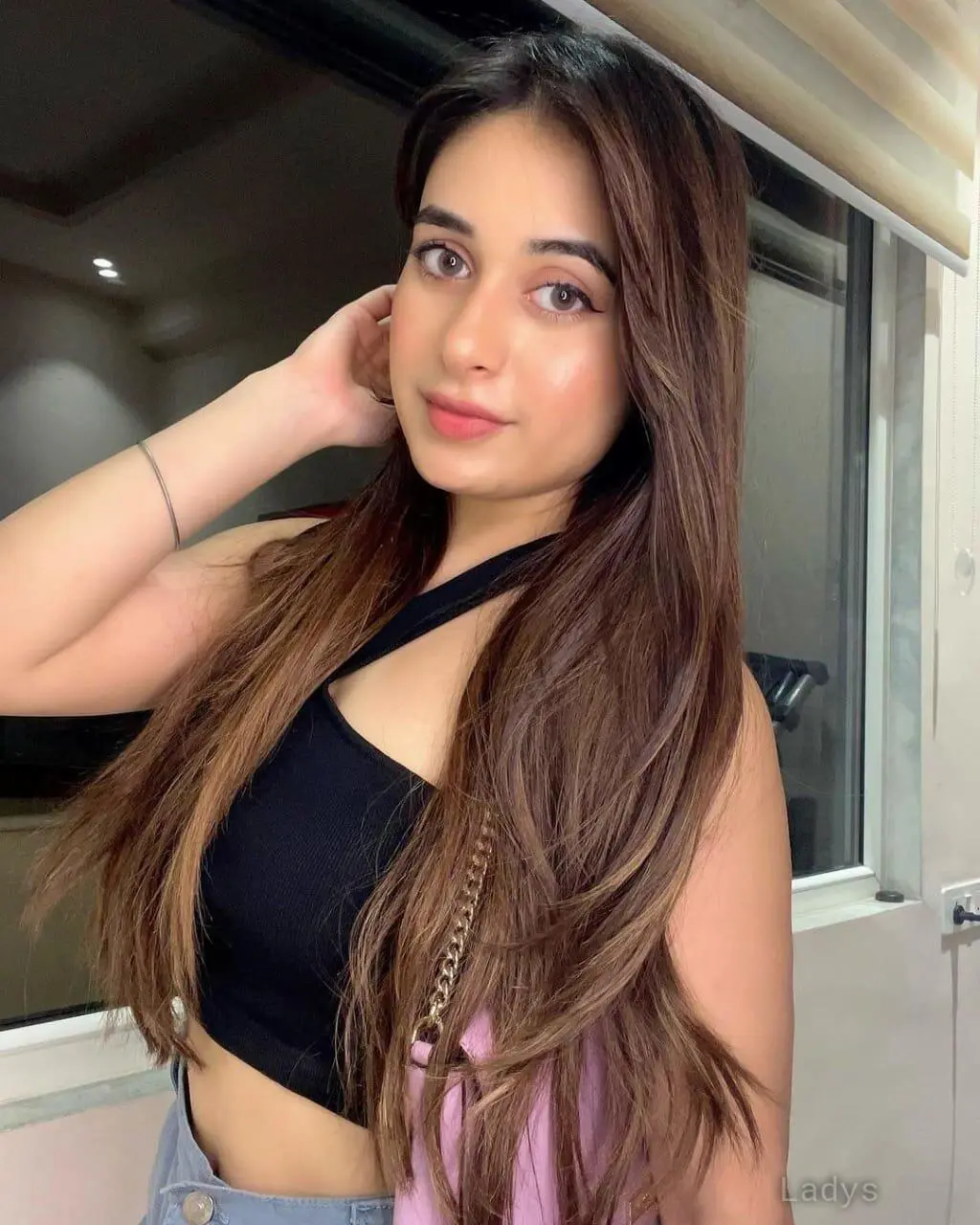 Divya, 22 years beautiful nude Kanyakumari escorts girl, height 154 sm, Weight kg