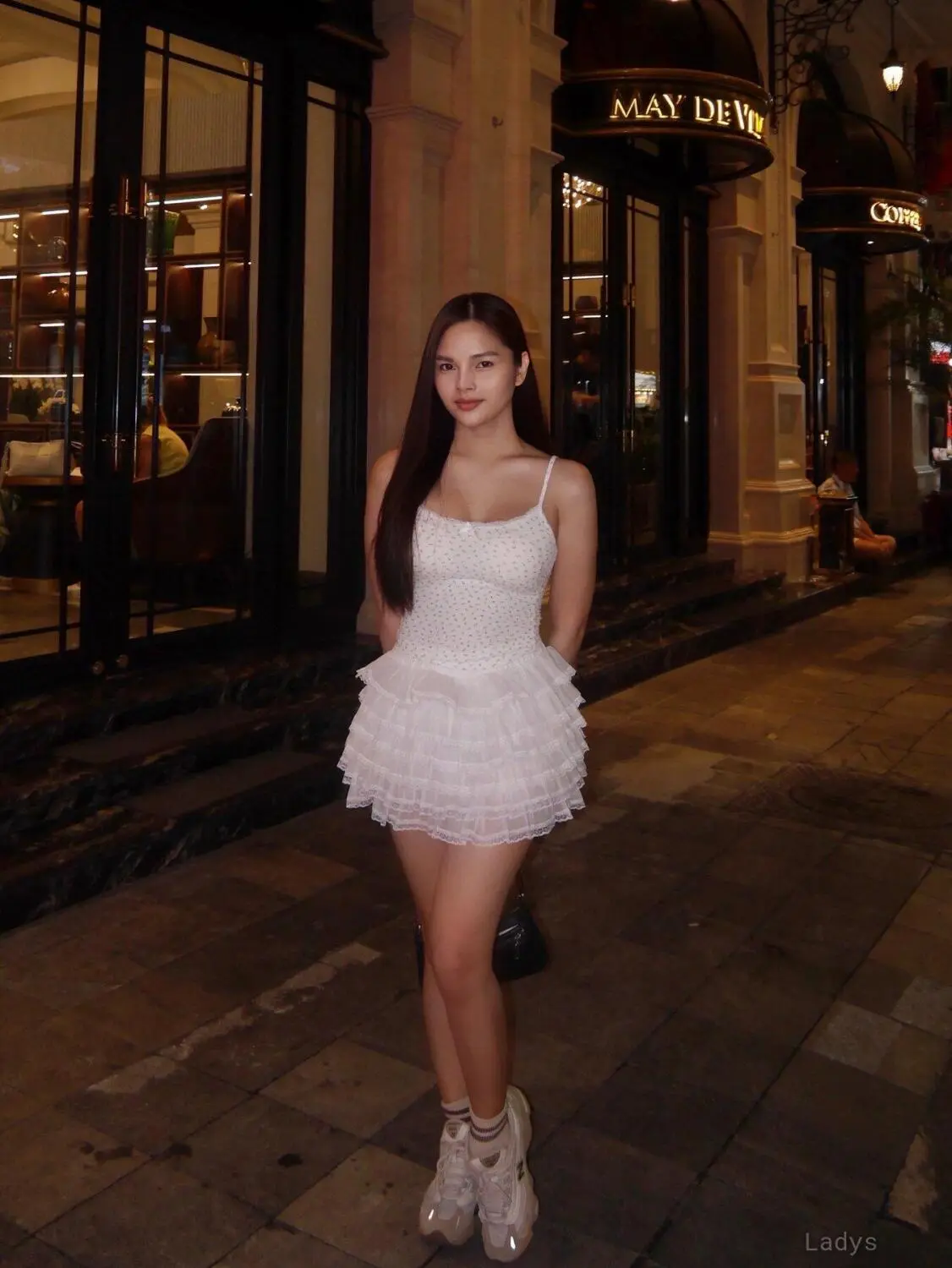 APRIL, 25 years sexy toples Kaohsiung scorts girl, height 170 sm, Weight  kg