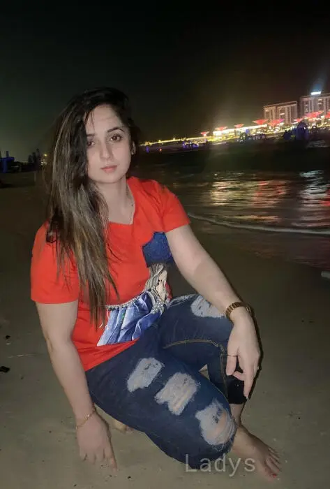 Anya, 28 years beautiful nude Karachi escorts girl, height 167 sm, Weight 53 kg