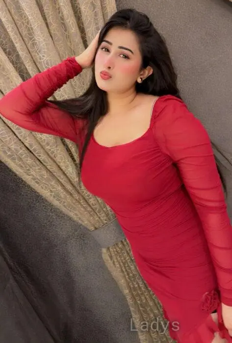 Laraib, 25 years beautiful nude Karachi escorts girl, height 167 sm, Weight 75 kg