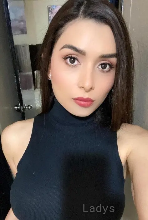 Shehnaz, 26 years beautiful nude Karachi escorts girl, height 165 sm, Weight 53 kg