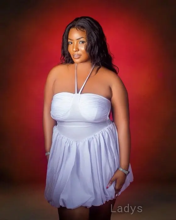 Quiin, 24 years beautiful nude Kasoa escorts girl, height 168 sm, Weight 76 kg