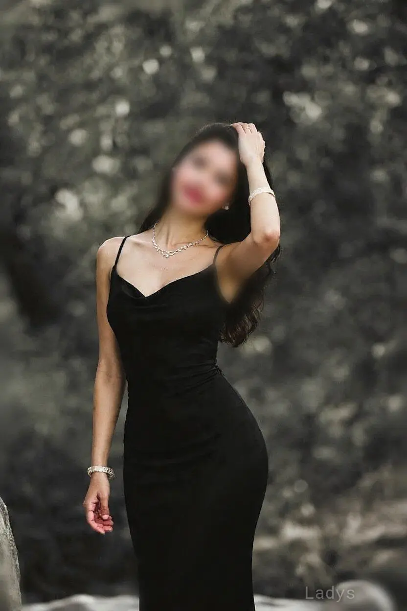 Bebo, 24 years old Kathmandu escort girl with big tits, height 165 sm, Weight kg