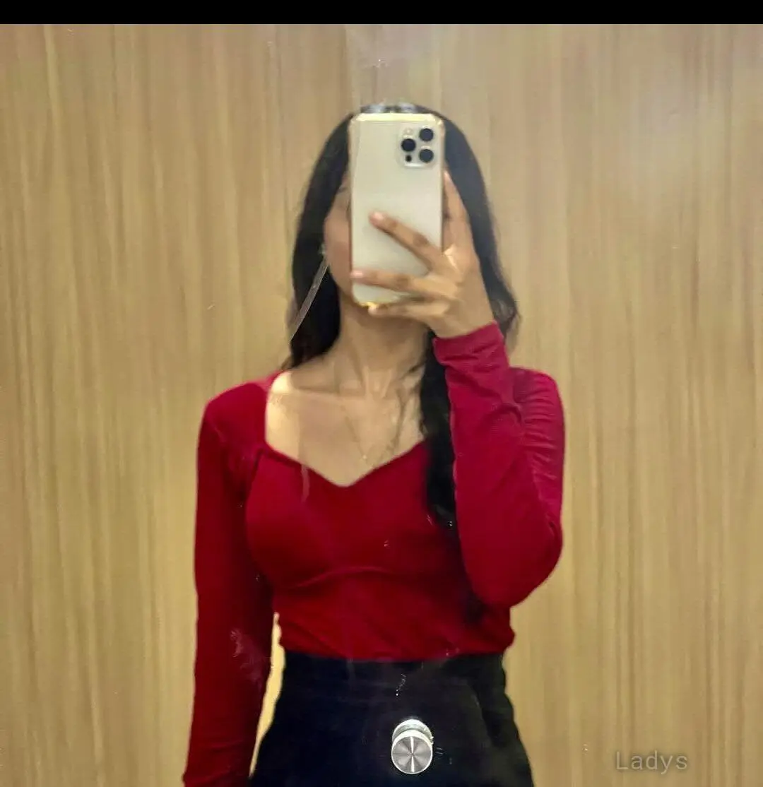 Bella, 21 years old Kathmandu escort girl with big tits, height 166 sm, Weight kg