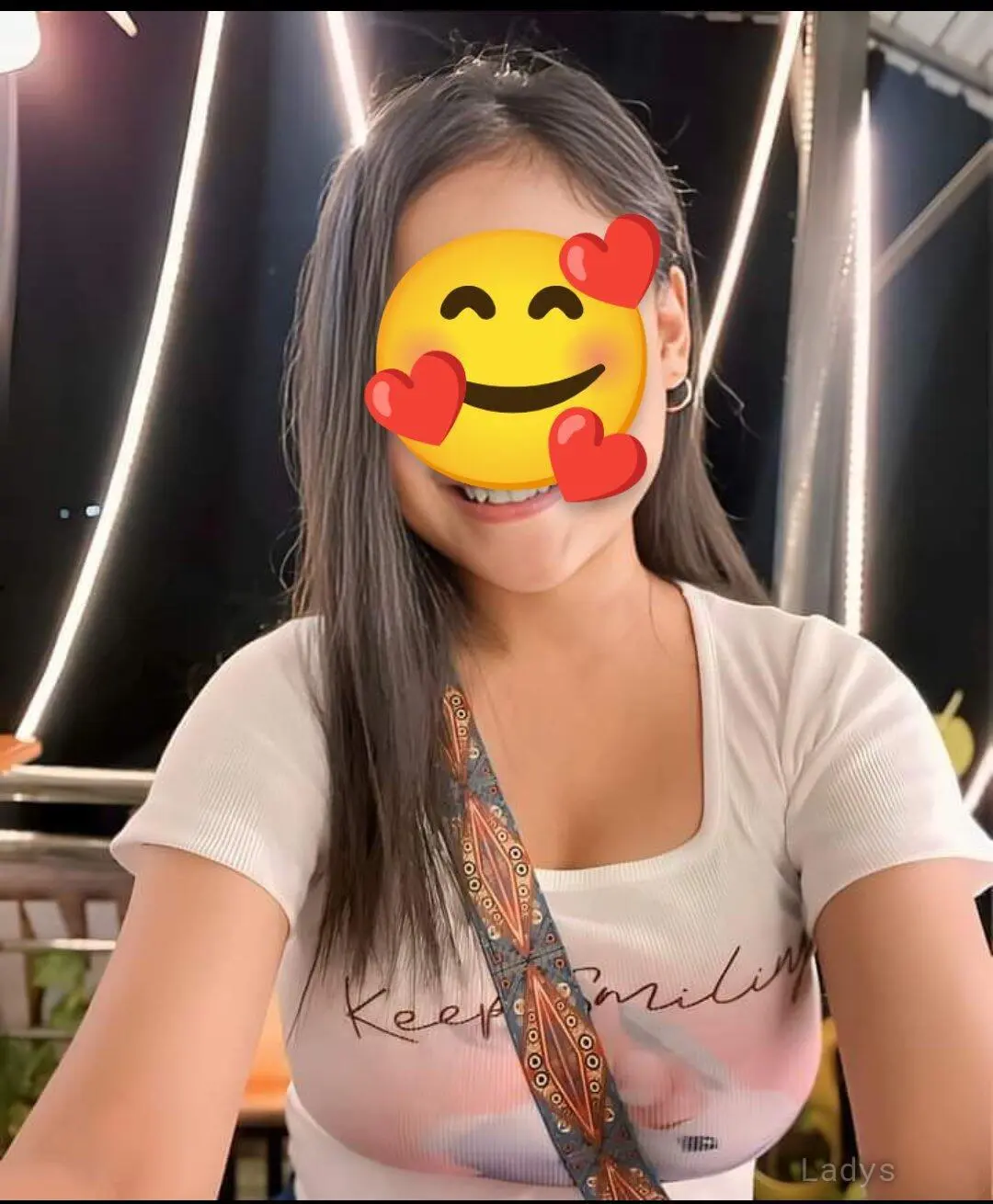 Dana, 21 years old Kathmandu escort girl with big tits, height 154 sm, Weight  kg