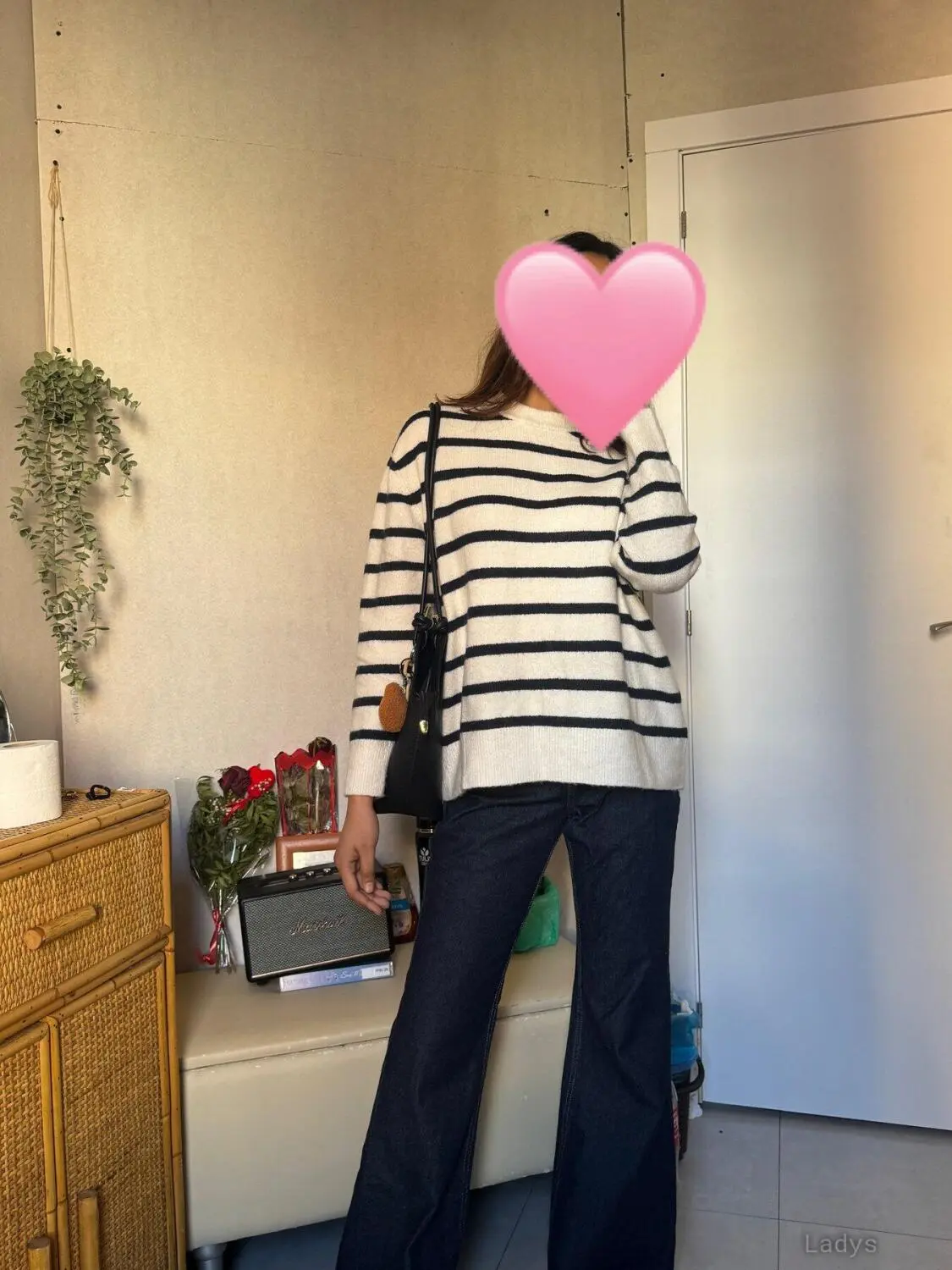 Emmy, 23 years old Kathmandu escort girl with big tits, height 167 sm, Weight  kg