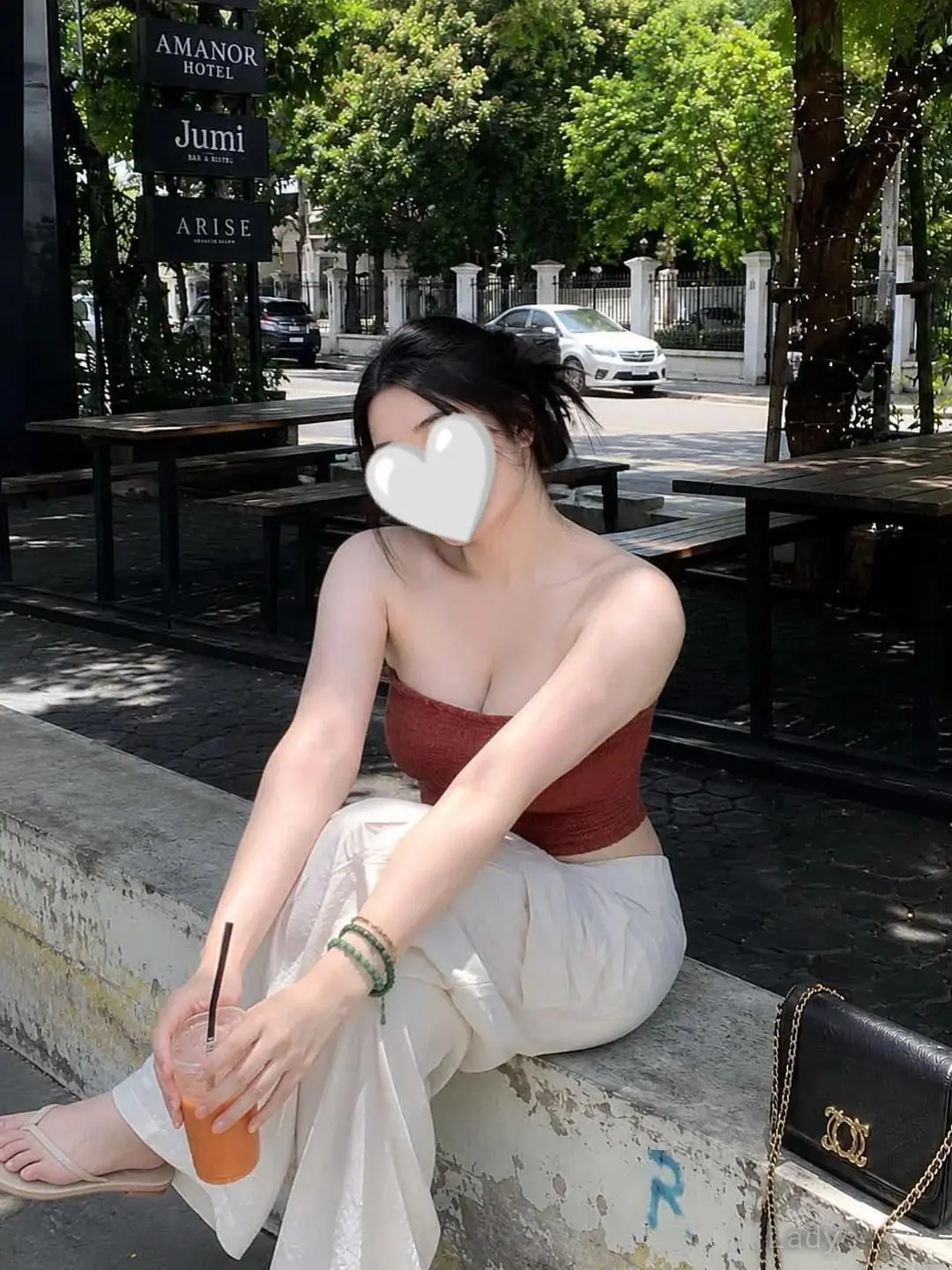 Geminee,  years old Kathmandu escort girl with big tits, height  sm, Weight  kg